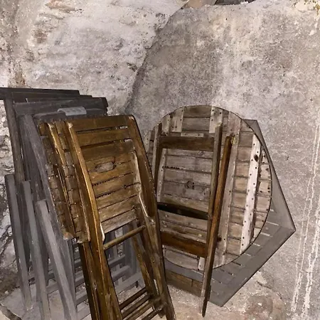 בית נופש Agreable Petite Maison Rustique Saint-Genies-de-Varensal