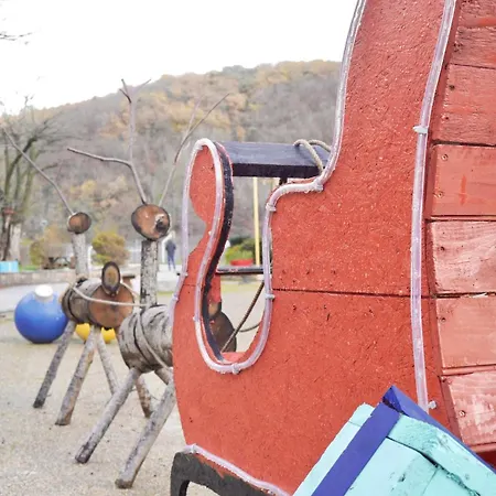 Hébergement de vacances Petite Maison Rustique *